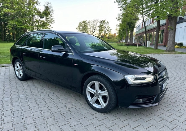 Audi A4 cena 42500 przebieg: 249000, rok produkcji 2013 z Malbork małe 742